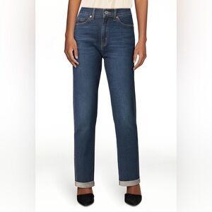 Signature by Levi Strauss mid rise boyfriend jeans